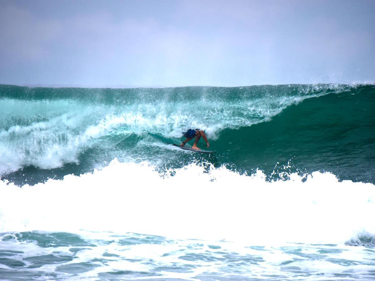 Solas Surf Ahangama Bagian luar foto